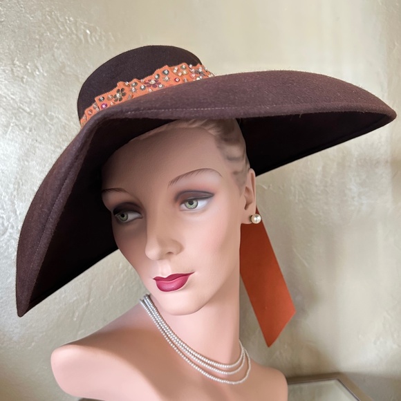 BEWITCHING 1940s\' VERY LARGE BRIM BROWN FELT HAT + ORANGE GROSGRAIN BAND/SEQUINS main image 11